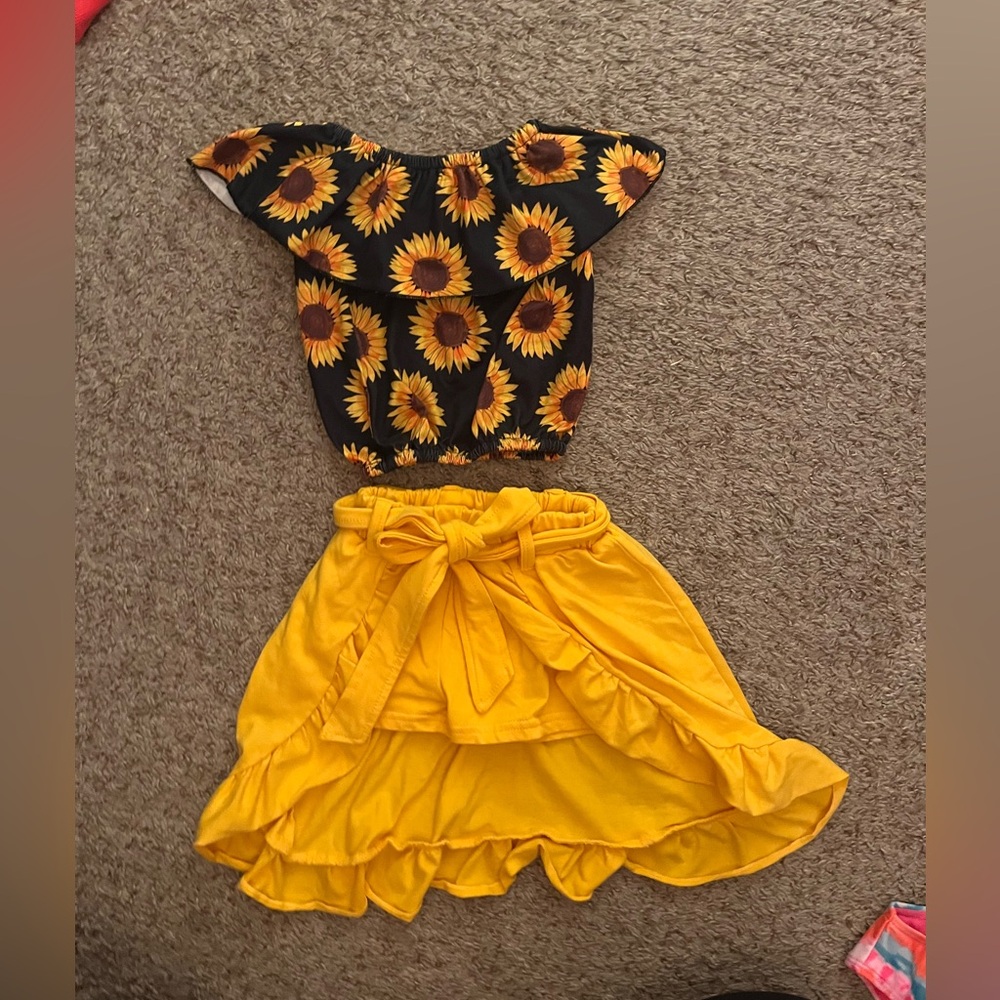 12-18month Off The Shoulder Top and Squort